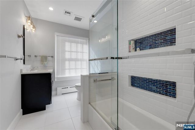 292 MAPLE Street, Englewood, NJ 07631