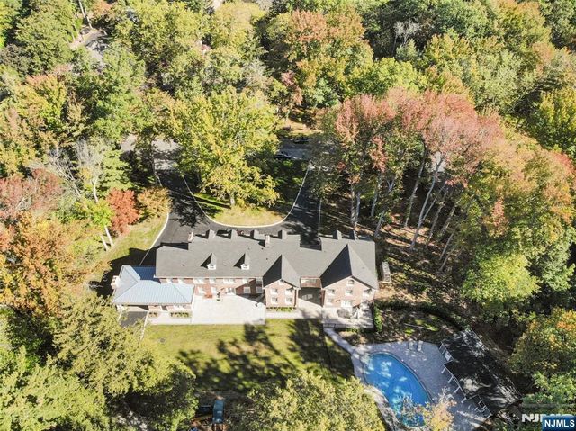 292 MAPLE Street, Englewood, NJ 07631