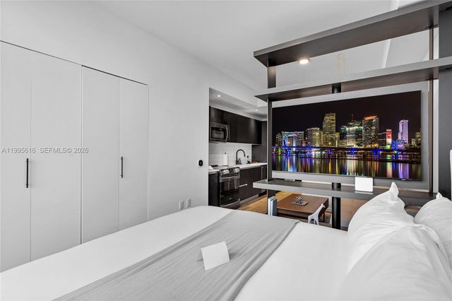 398 NE 5th St 4412, Miami, FL 33132