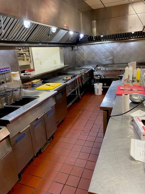 3315 10th Avenue S, Great Falls, MT 59405 photo 2