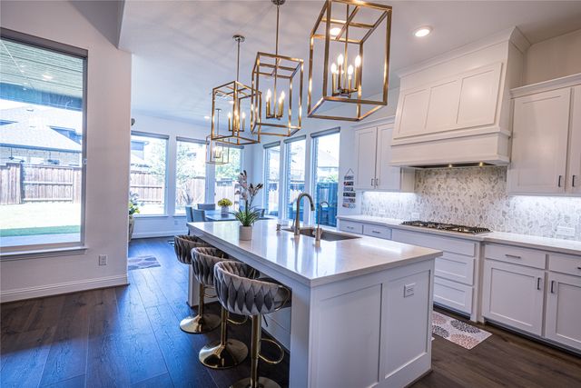 2001 Newton Lane, Mckinney, TX 75071