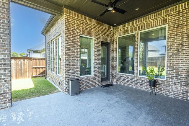 2001 Newton Lane, Mckinney, TX 75071