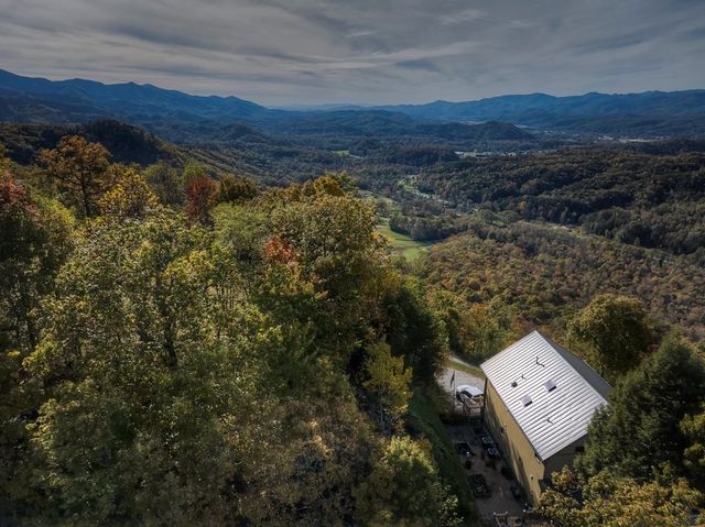 168 Laramie Heights, Andrews, NC 28901