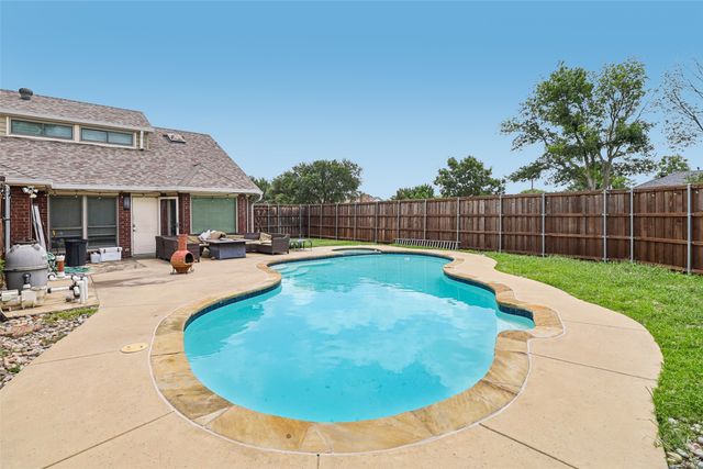 3801 Silver Maple Drive, Carrollton, TX 75007
