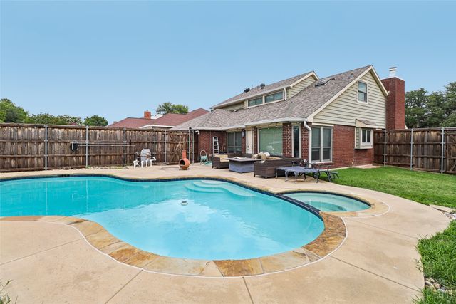 3801 Silver Maple Drive, Carrollton, TX 75007