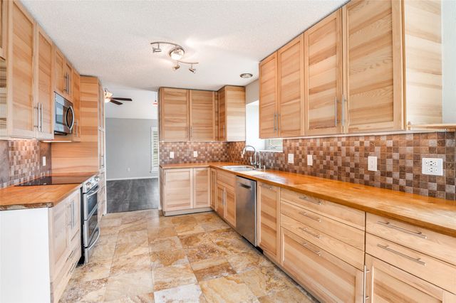 3801 Silver Maple Drive, Carrollton, TX 75007