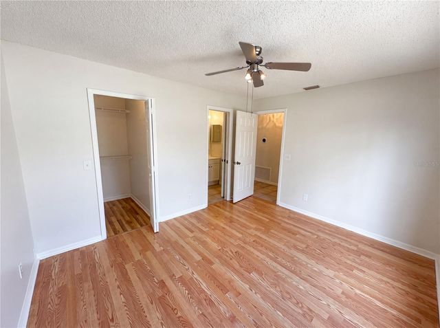 9814 DEAN COVE LANE, Orlando, FL 32825