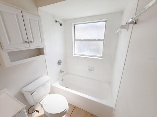 9814 DEAN COVE LANE, Orlando, FL 32825