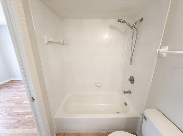 9814 DEAN COVE LANE, Orlando, FL 32825