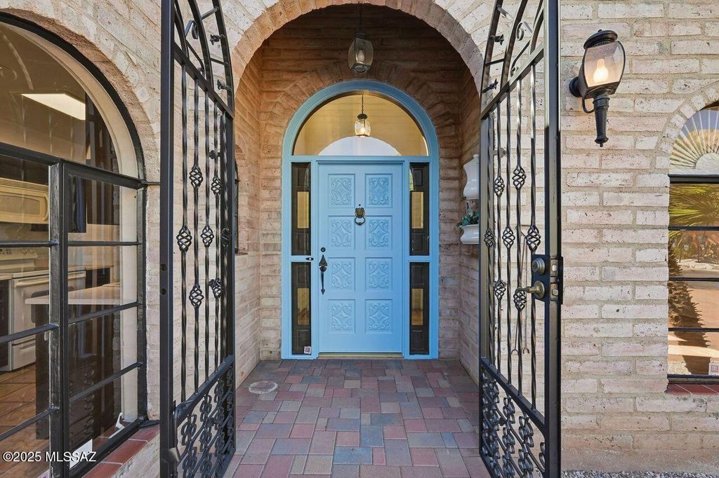 4730 E Apple Valley Drive, Tucson, AZ 85718