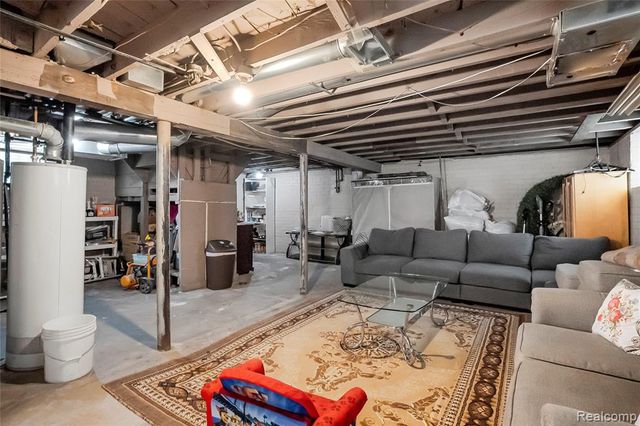 6847 Theisen Street, Dearborn, MI 48126