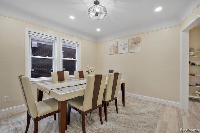 6847 Theisen Street, Dearborn, MI 48126