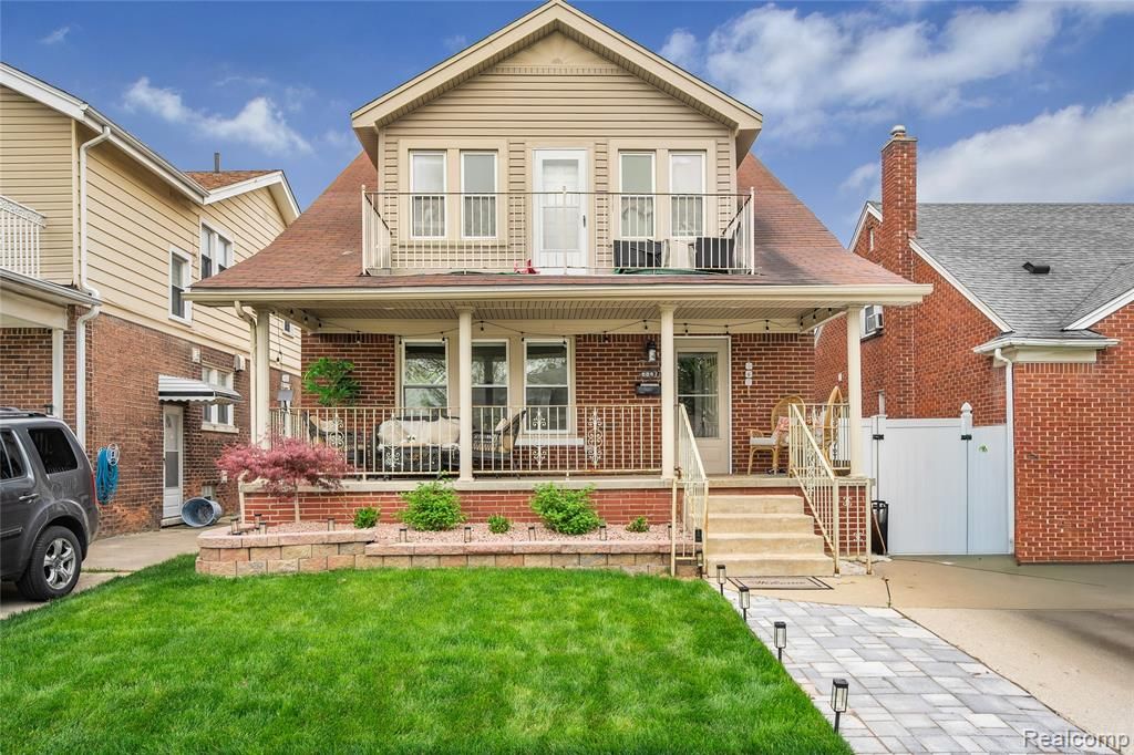 6847 Theisen Street, Dearborn, MI 48126