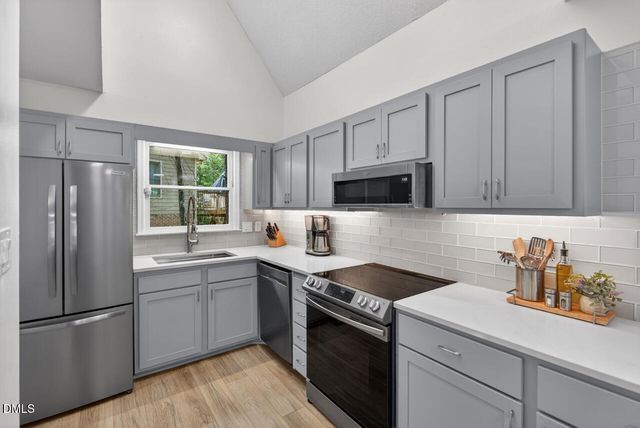 21 Thorne Ridge Drive, Durham, NC 27713