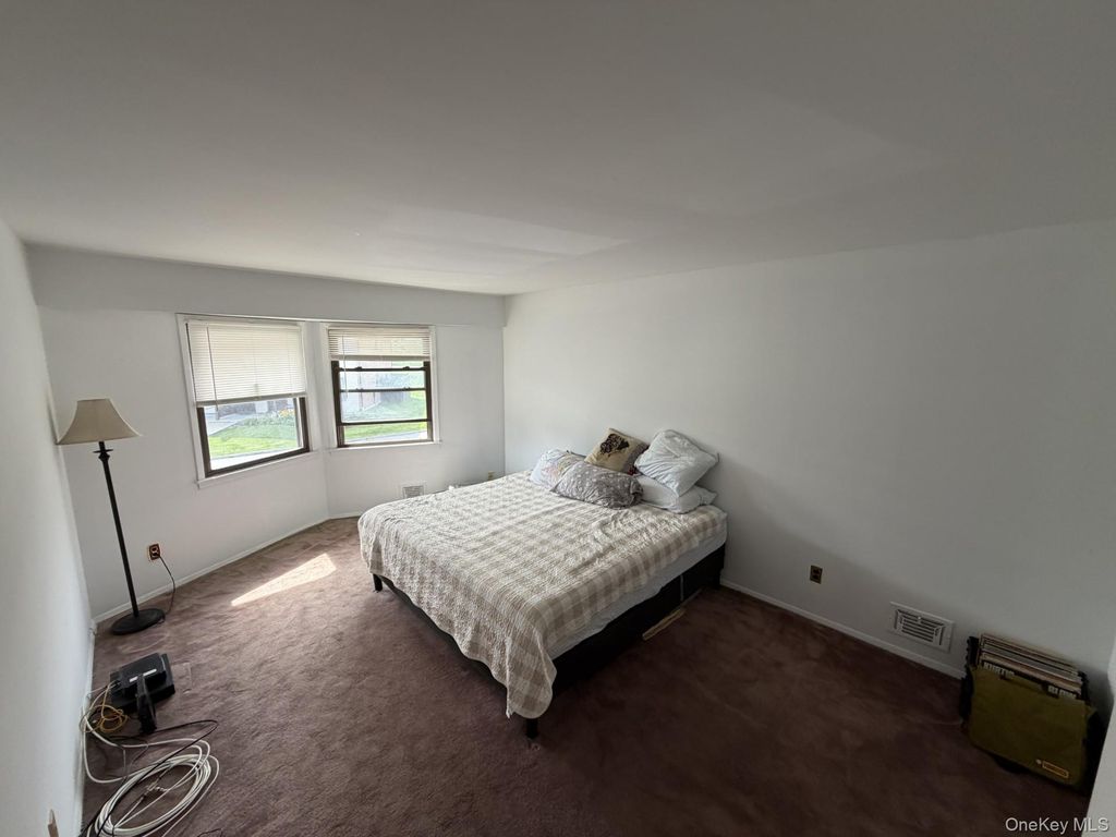 18L Hastings Court, Yorktown Heights, NY 10598 — photo 4