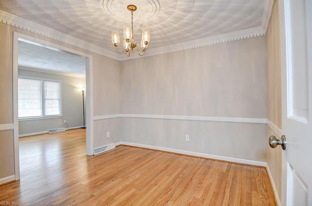 533 Briarfield DR, Chesapeake, VA 23322