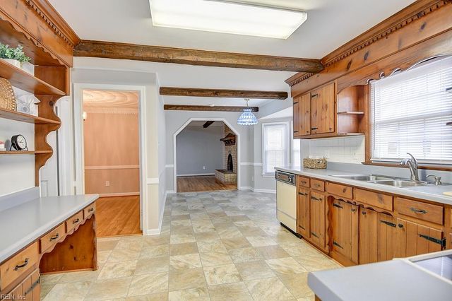 533 Briarfield DR, Chesapeake, VA 23322