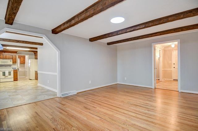 533 Briarfield DR, Chesapeake, VA 23322