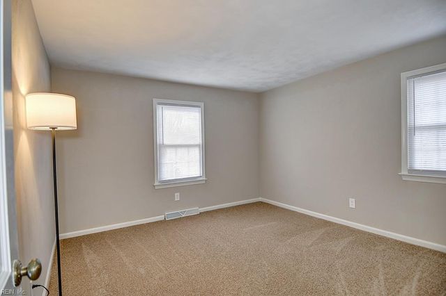 533 Briarfield DR, Chesapeake, VA 23322