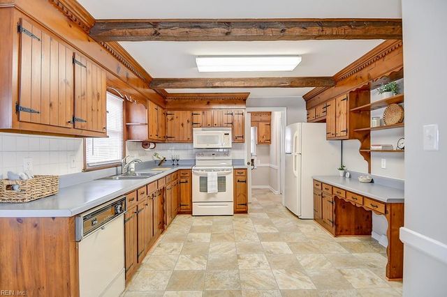 533 Briarfield DR, Chesapeake, VA 23322