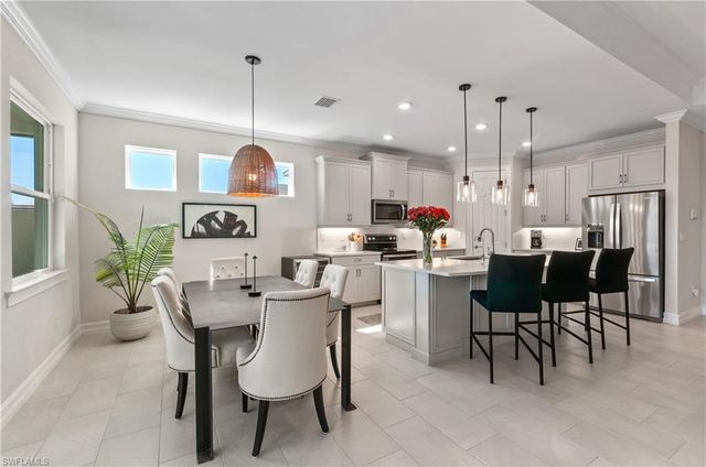 28137 Captiva Shell LOOP, Bonita Springs, FL 34135