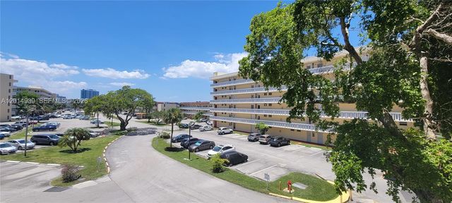 2980 E Point East Dr D301, Aventura, FL 33160