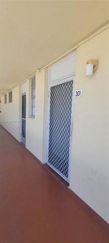 2980 E Point East Dr D301, Aventura, FL 33160