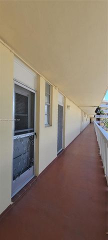 2980 E Point East Dr D301, Aventura, FL 33160