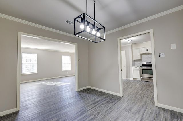 12620 Southridge Drive, Little Rock, AR 72212