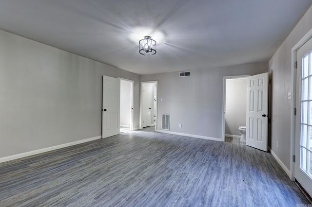 12620 Southridge Drive, Little Rock, AR 72212