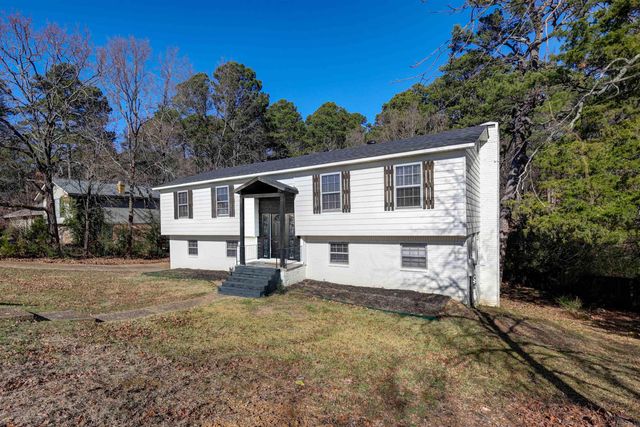 12620 Southridge Drive, Little Rock, AR 72212