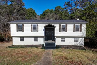 12620 Southridge Drive, Little Rock, AR 72212