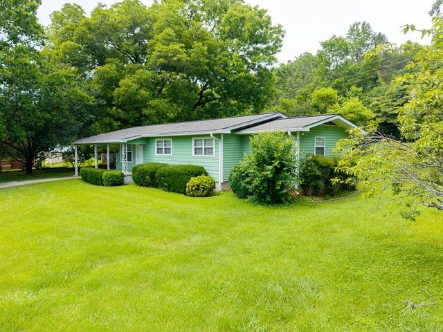 733 Bell Creek Road, Hiawassee, GA 30546