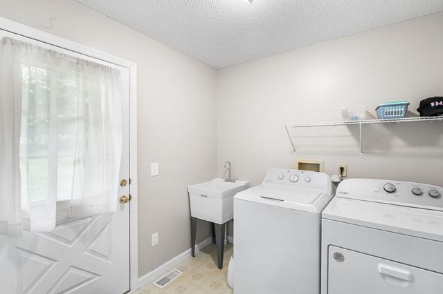733 Bell Creek Road, Hiawassee, GA 30546