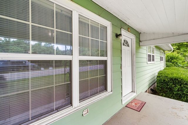 733 Bell Creek Road, Hiawassee, GA 30546