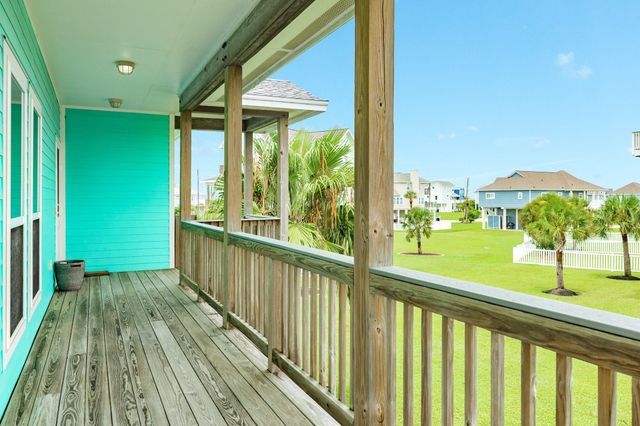 25126 Sausalito Drive, Galveston, TX 77554