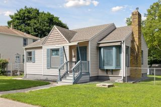 625 Sheridan Avenue N, Minneapolis, MN 55411