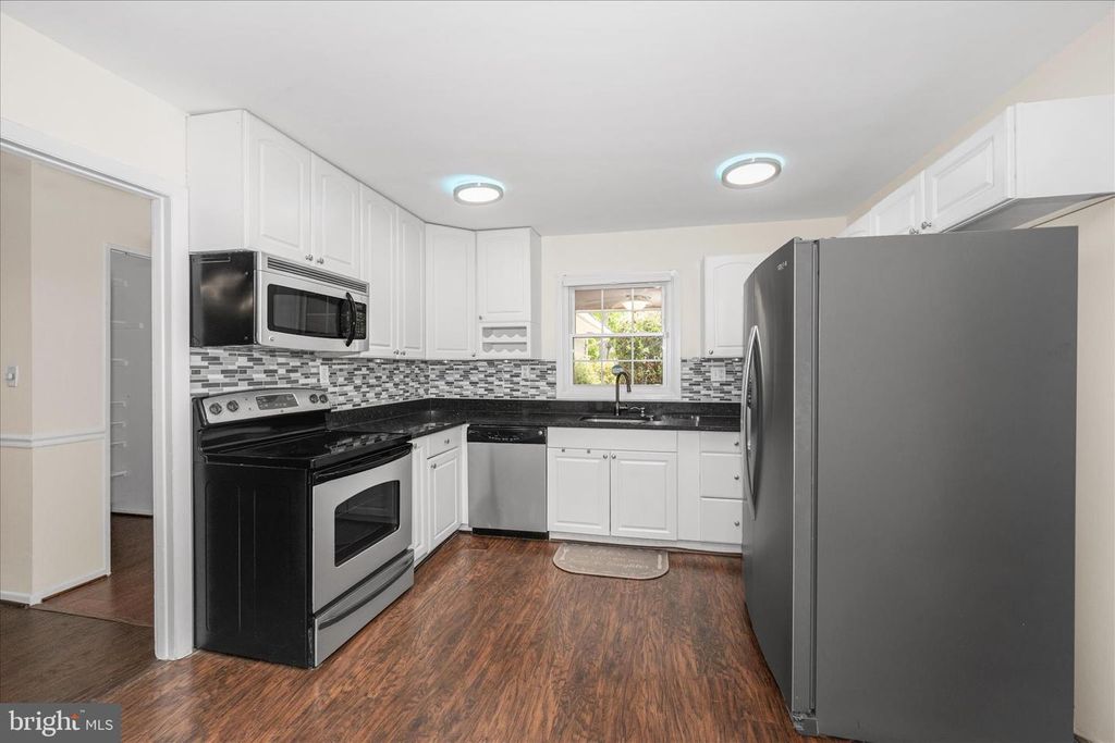 Image 19 of property listing at 2500 KAYHILL LN, Bowie, MD 20715