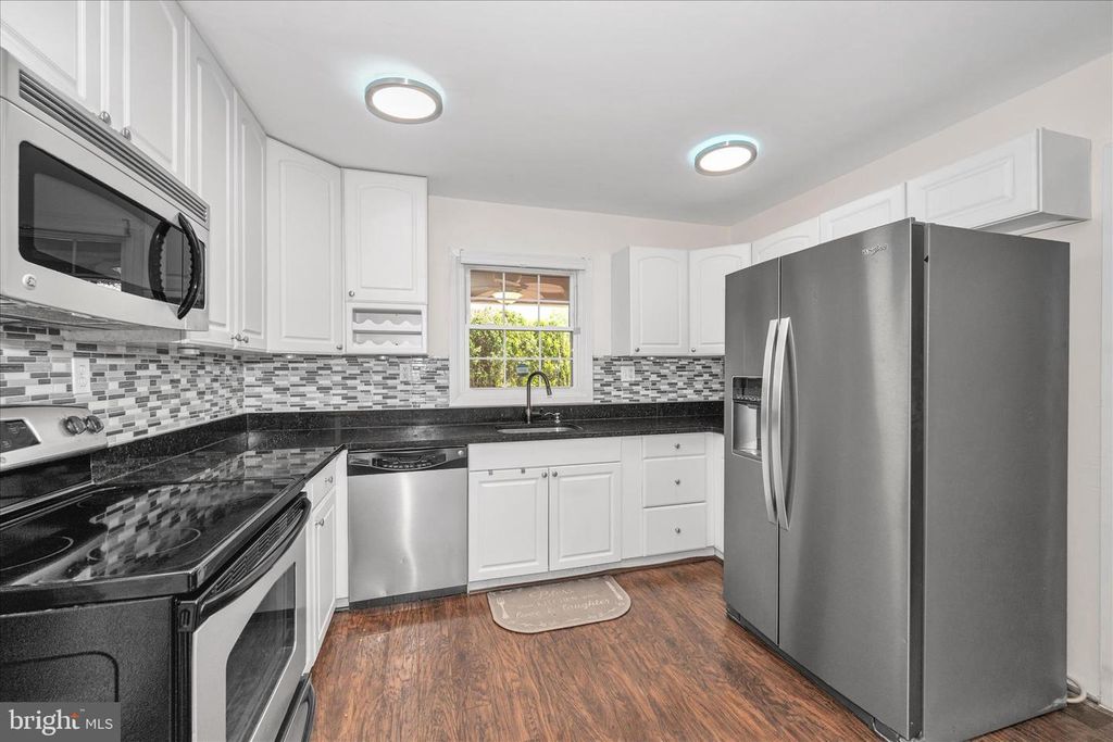 Image 21 of property listing at 2500 KAYHILL LN, Bowie, MD 20715