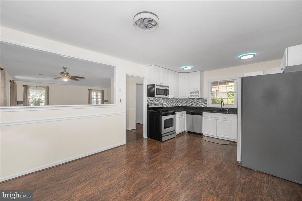 Image 29 of property listing at 2500 KAYHILL LN, Bowie, MD 20715