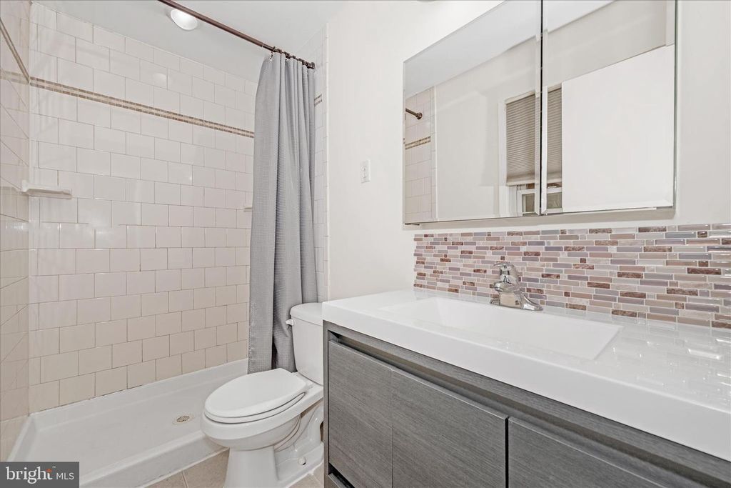 Image 39 of property listing at 2500 KAYHILL LN, Bowie, MD 20715