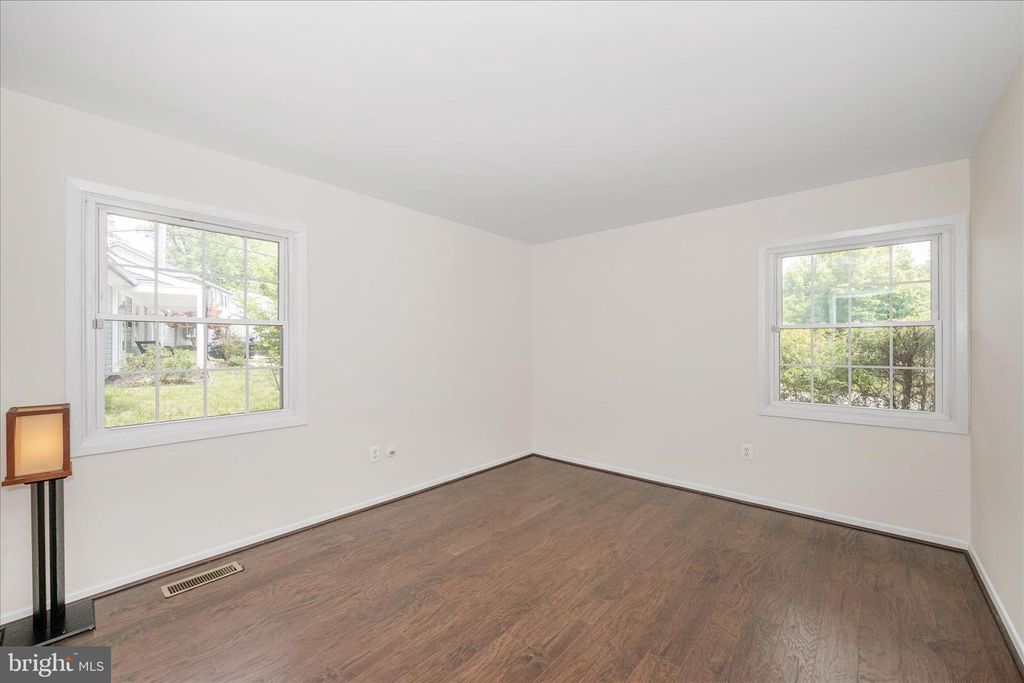 Image 40 of property listing at 2500 KAYHILL LN, Bowie, MD 20715