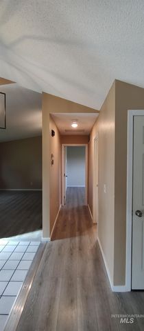 2933 Garfield Ct, Lewiston, ID 83501