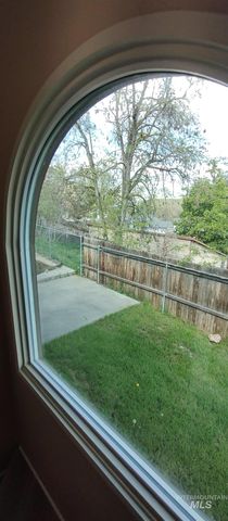 2933 Garfield Ct, Lewiston, ID 83501