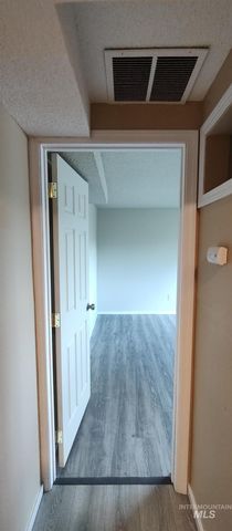 2933 Garfield Ct, Lewiston, ID 83501
