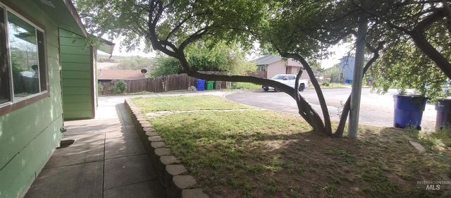 2933 Garfield Ct, Lewiston, ID 83501