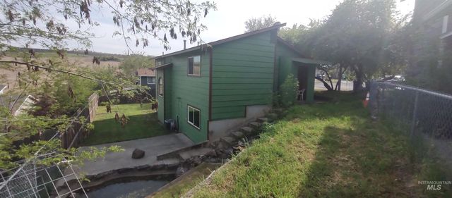 2933 Garfield Ct, Lewiston, ID 83501