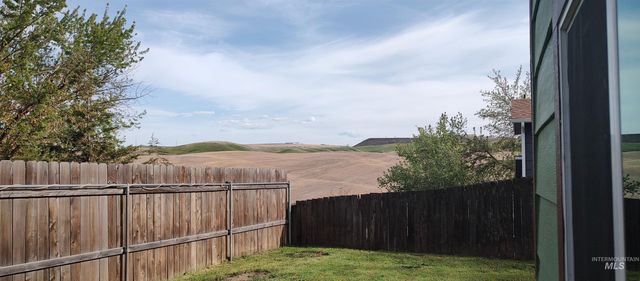 2933 Garfield Ct, Lewiston, ID 83501