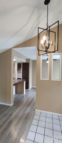 2933 Garfield Ct, Lewiston, ID 83501