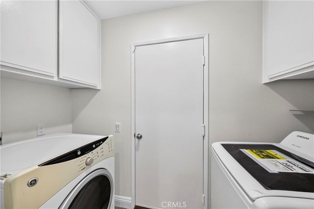404 Continental Ct, Newbury Park, CA 91320